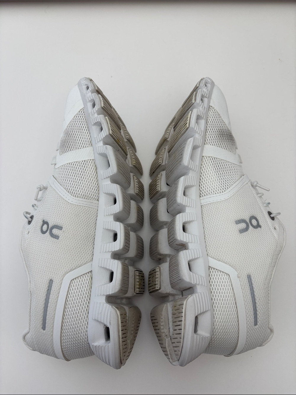 On Clouds White Womens Size 7.5 Athletic Running Walking Comfort Sneakers Shoes - Picture 10 of 13
